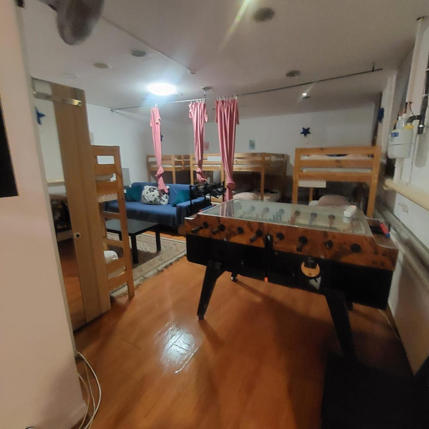 Whole Basement Former Pub3 For Bachelor / Bachelorette Party ブダペスト エクステリア 写真